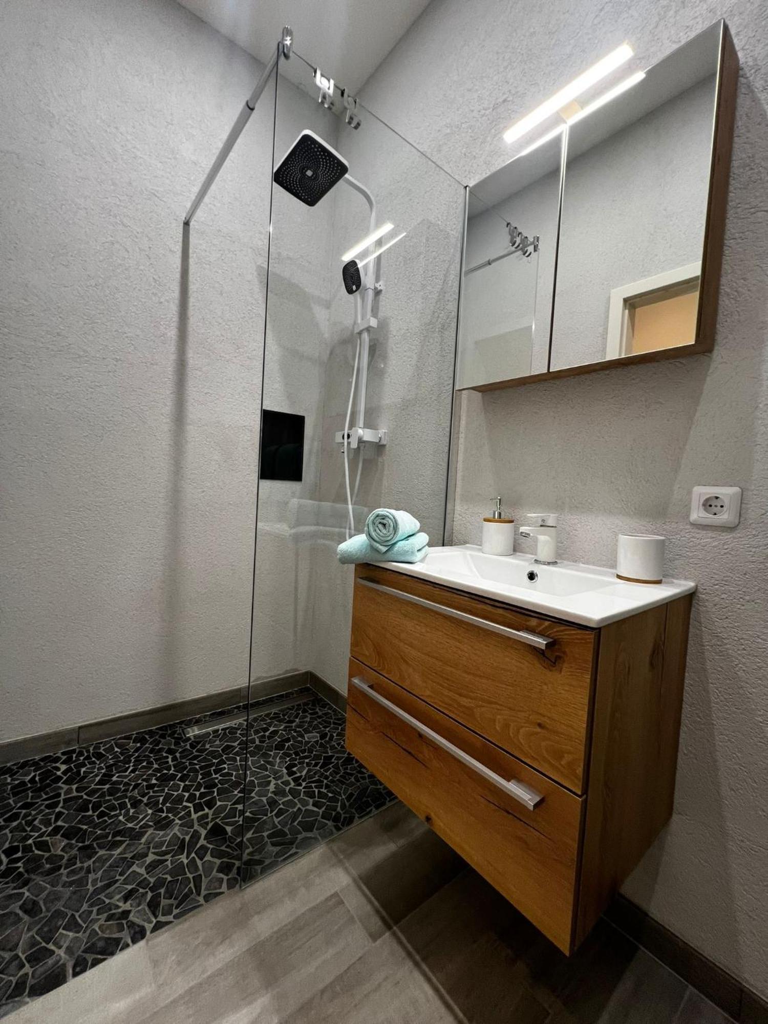 Holi Day Spa 2-Bett Zimmer App 3 Berlín Exteriér fotografie